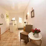 Hotel-pension Anjo Pensionat 4*
