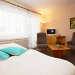 Hotel-pension Anjo Pensionat 4*