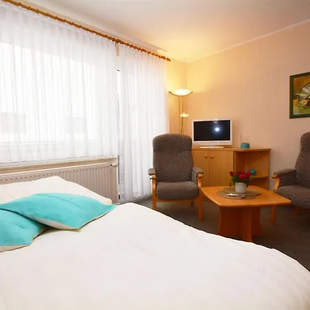 Hotel-pension Anjo 게스트하우스 4*